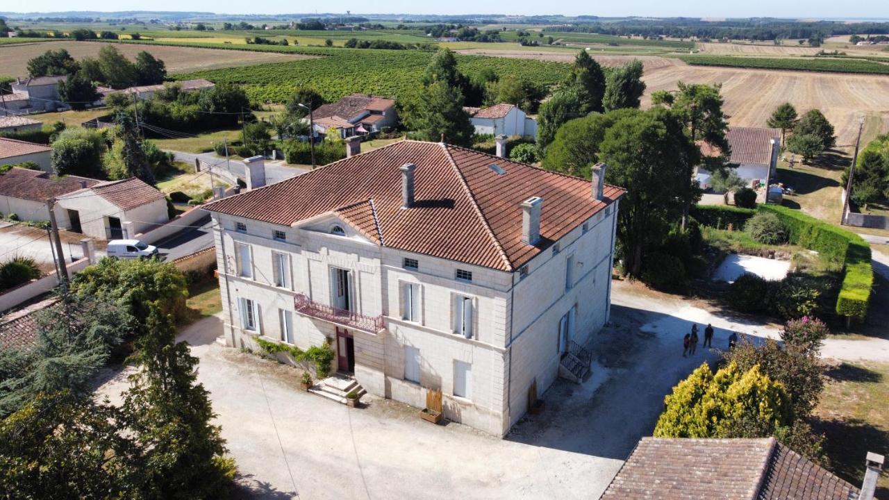 Les Croque-Notes, Chambres Et Table D'Hotes Lorignac Екстериор снимка